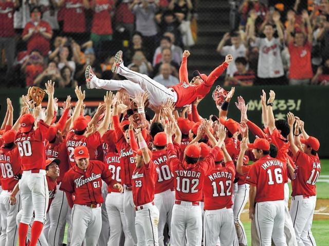 16広島カープ優勝 立ち見チケットで東京ドーム試合観戦した感想 豆さんのぼやきブログ 16広島カープ優勝 立ち見チケットで東京ドーム試合観戦した感想 豆さんのぼやきブログ